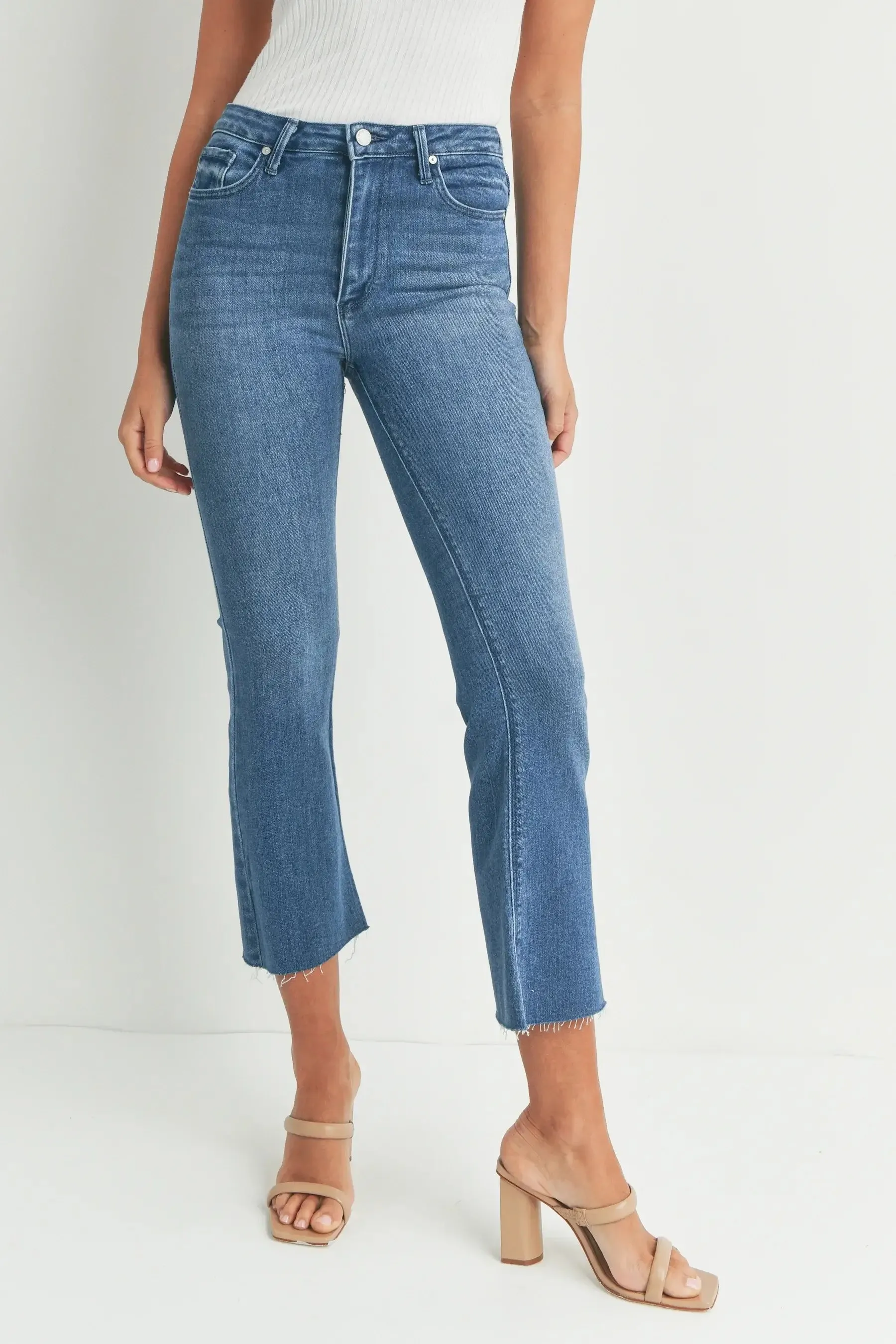 FLARE CROPPED SLIM FIT DENIM JEANS