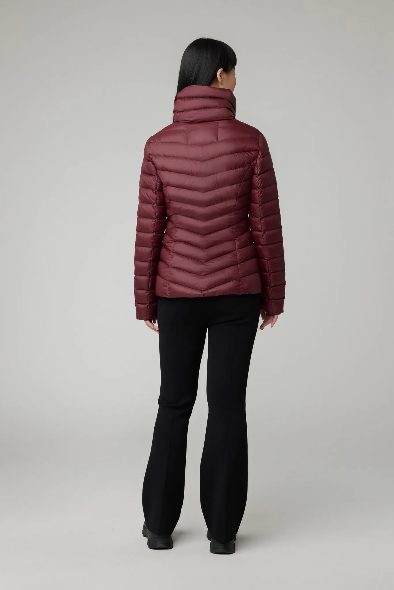 SOIA&KYO EMILIA - Sustainable Slim-Fit Lightweight Down Jacket