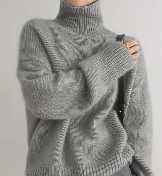 Women's Polyester Wool Feel Turtleneck – Soft, Cozy, & Luxurious